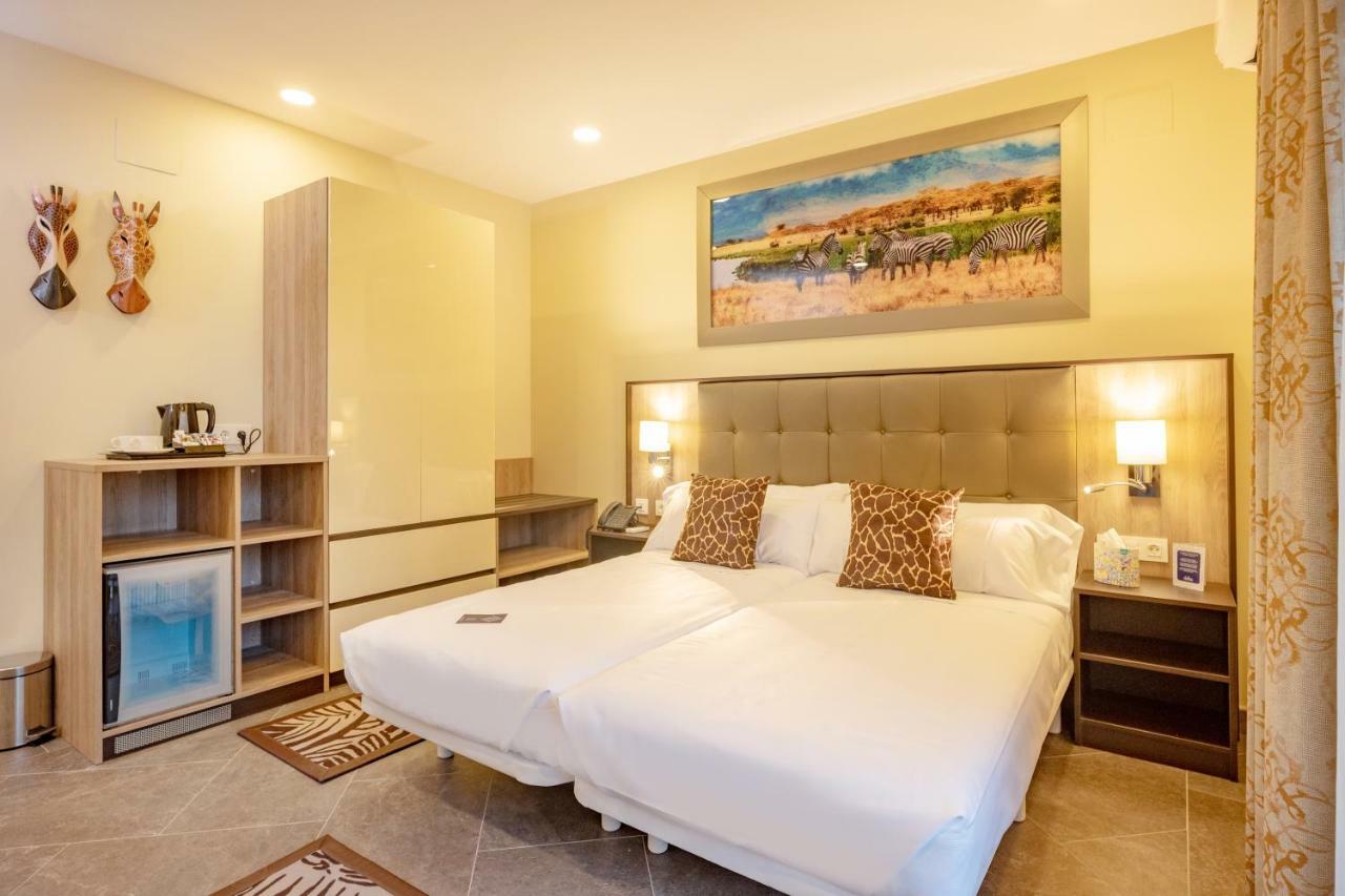 Hotel Admiral San Roque Сан Роке Екстериор снимка