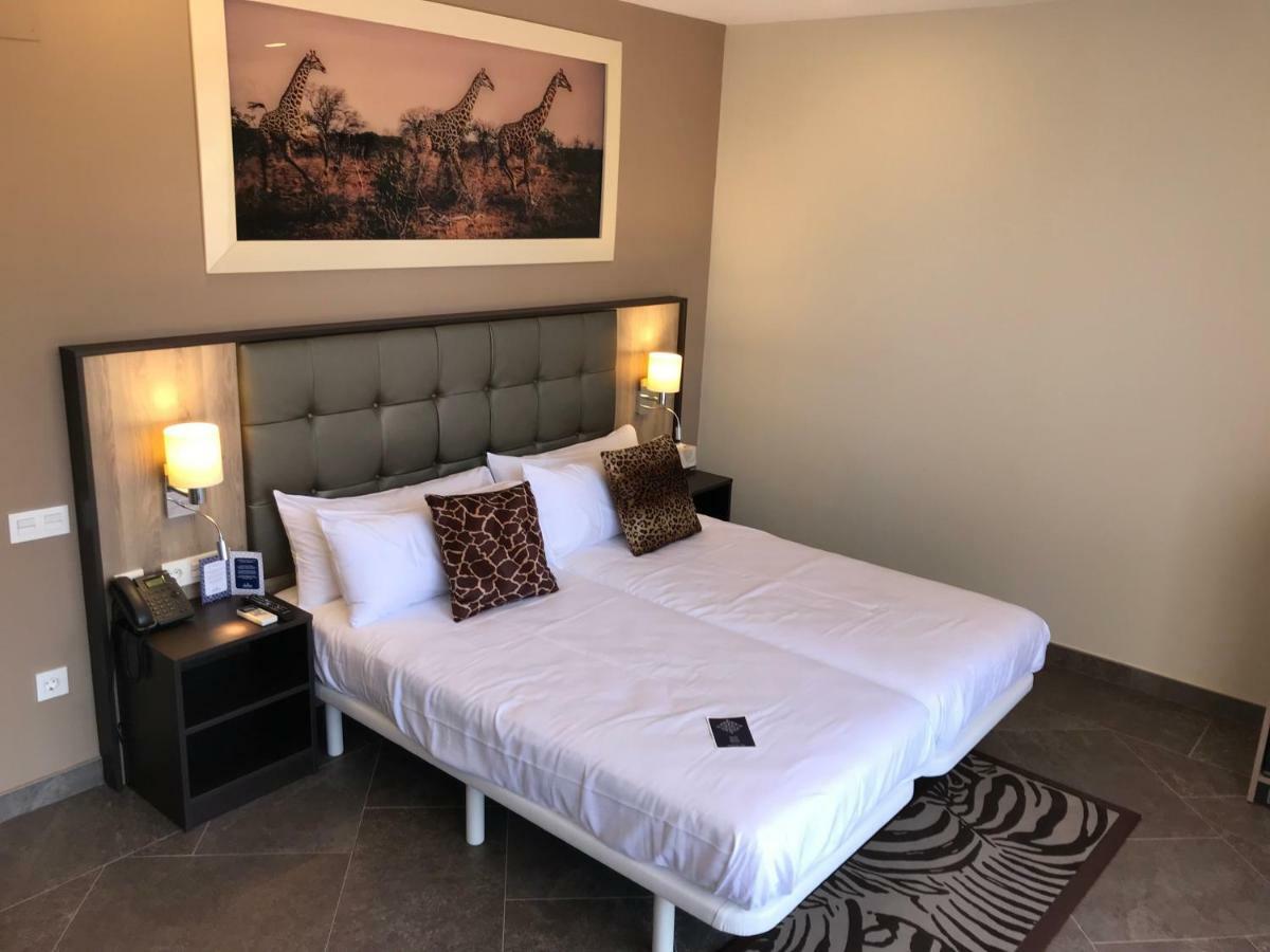 Hotel Admiral San Roque Сан Роке Екстериор снимка